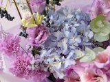 Букет в лавандовых оттенках с гортензией и гладиолусами